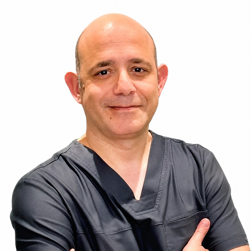 ד"ר אבי זאקוטו רופא שיניים מומחה לשיקום הפה ולטיפולי שיניים אסתטיים בכפר סבא
