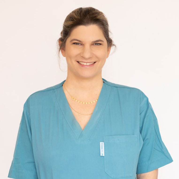 ד"ר עינת וגנר אברמוביץ רופאת שיניים לילדים בכפר סבא